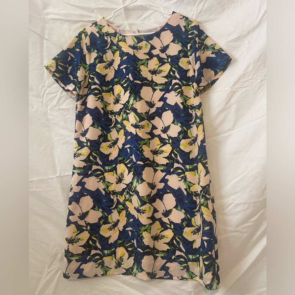 Floral shift dress